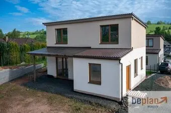 Novostavba 3+kk se zahradou a dvěma parkovacími stáními