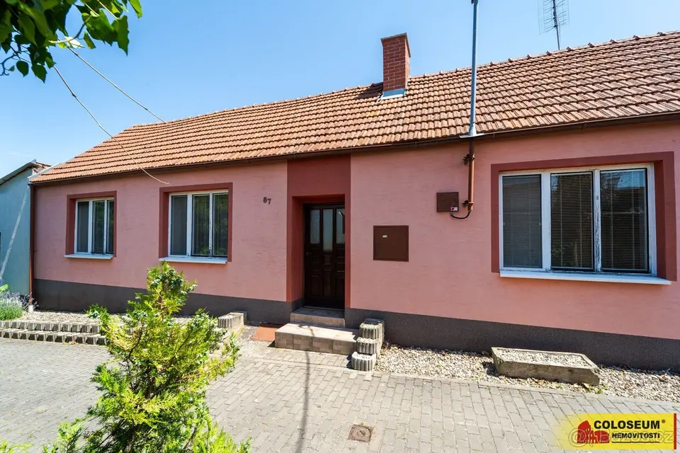 Ivaň, RD 3+1, 117 m², zahrádka - rodinný dům