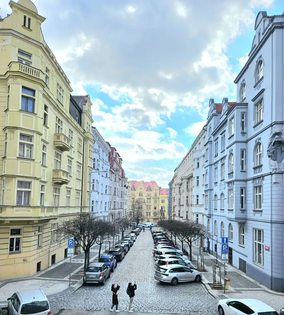 Pronájem bytu 2+kk 59 m², Krkonošská, Praha