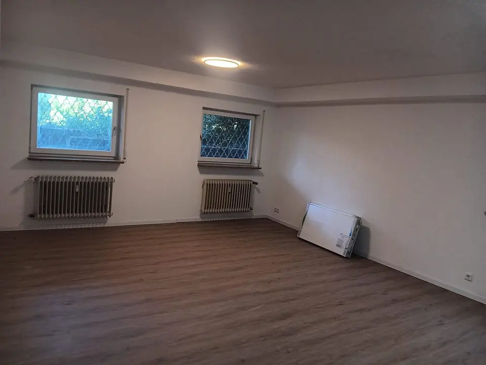 Pronájem bytu 1+1 71 m², Friedrichsberg 46, Stuttgart