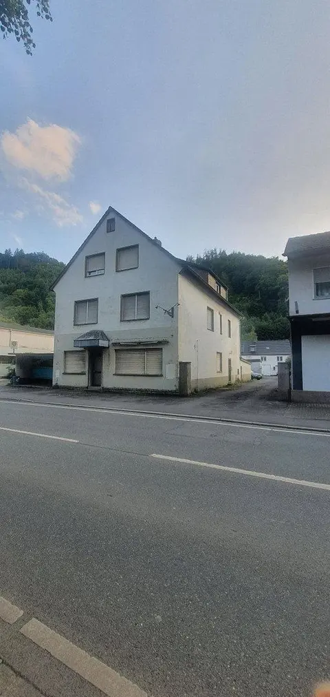 Prodej domu 315 m², pozemek 652 m², Ütterlingser Str. 23, Werdohl