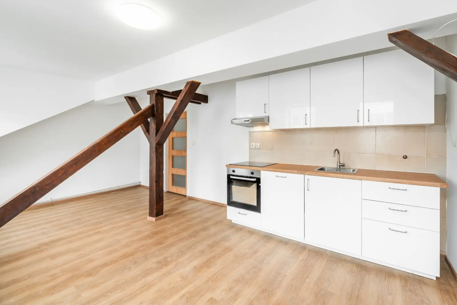 Prodej bytu 2+kk 50 m², Holečkova, Praha