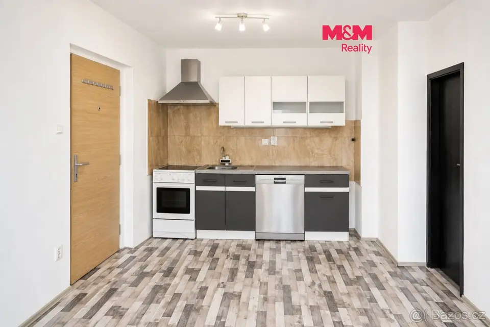 Pronájem bytu 4+1, 80 m², Ústí nad Labem, ul. Stará
