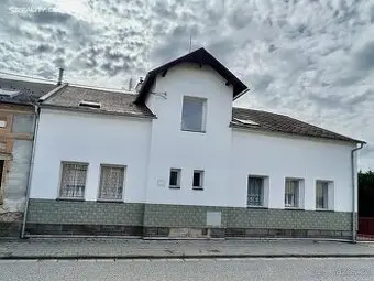 Byt 3+1 po kompletní rekonstrukci 89m - Velké Poříčí