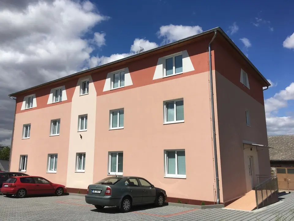 Pronájem bytu 1+kk 25 m², Přáslavice