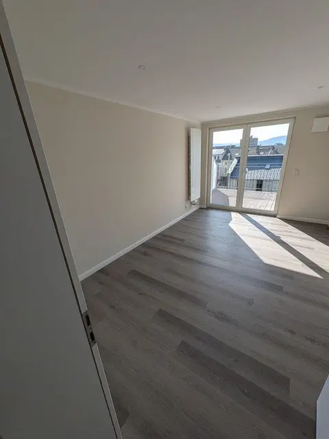 Pronájem bytu 4+1 108 m², Schmidtstraße 8, Rüdesheim am Rhein