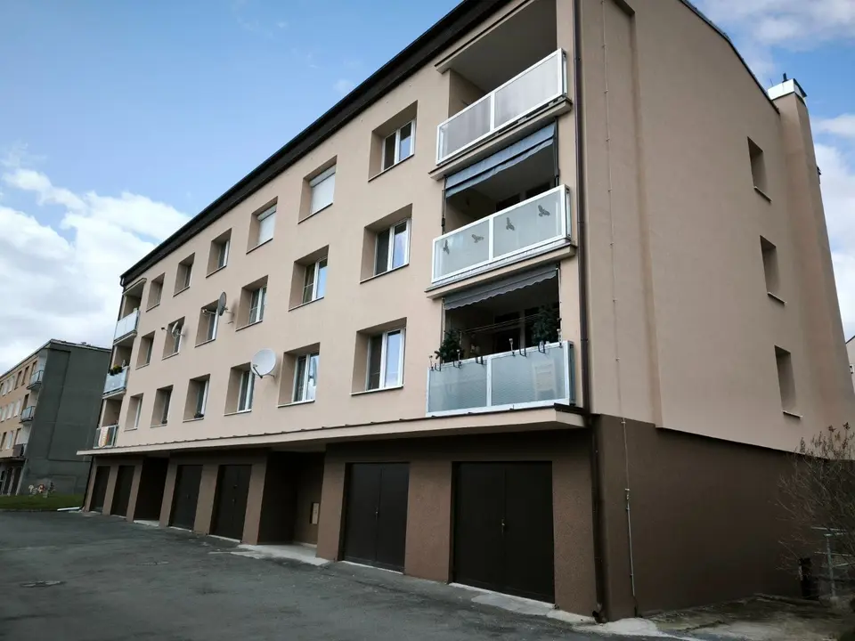 Prodej bytu 2+1 64 m², Krásný Dvůr