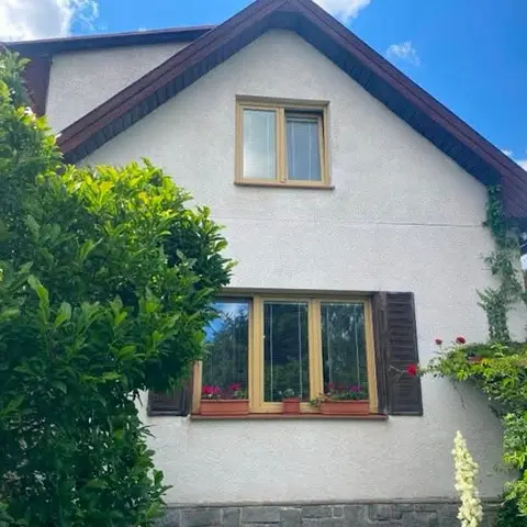 Pronájem domu 210 m², pozemek 1.018 m²,