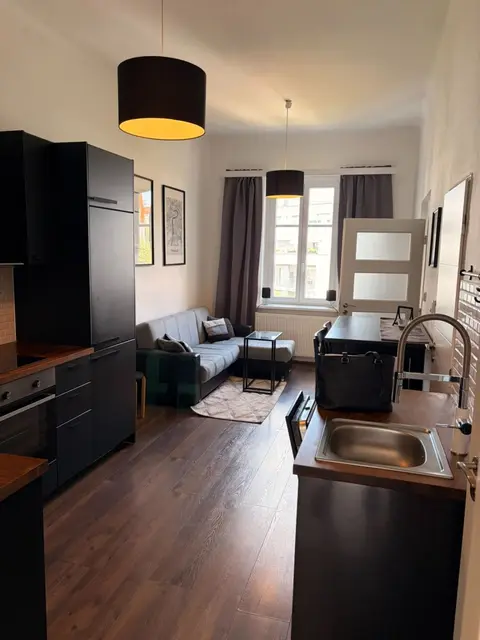 Prodej bytu 2+kk 55 m², Na Břehu, Praha