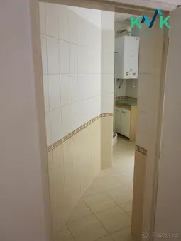 Pronájem bytu 3 + 1, v OV, cihla, 73 m2, ul. Slepá, Karlovy