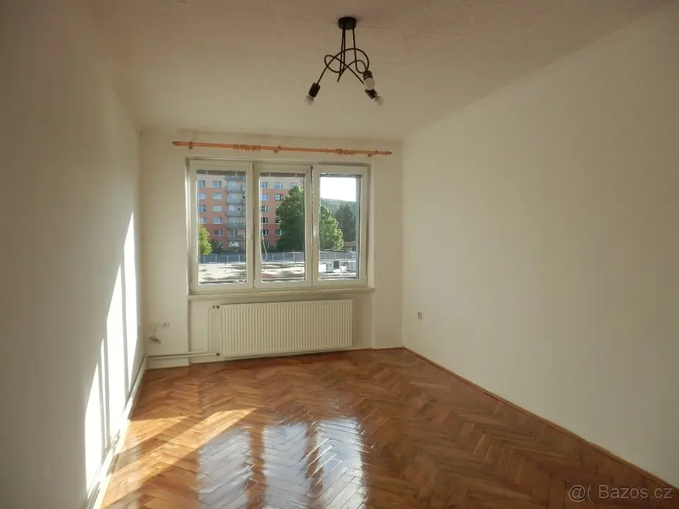PRONÁJEM BYTU 2+1 Lomnice nad popelkou ihned k dispozici