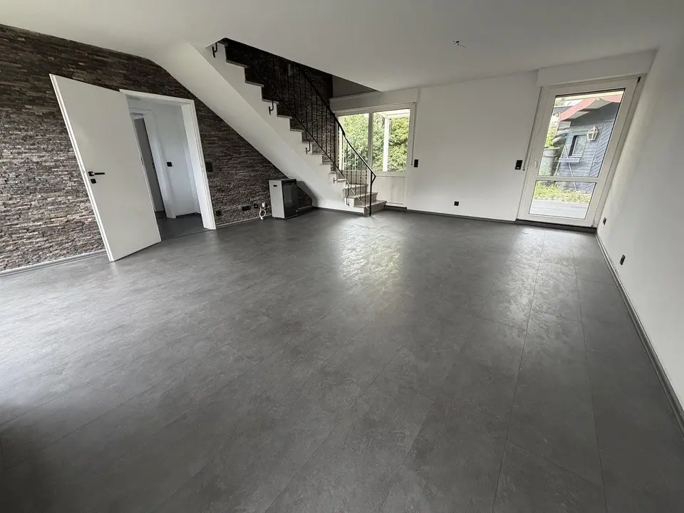 Pronájem domu 110 m², pozemek 202 m², Linderner Bahn 53, Geilenkirchen