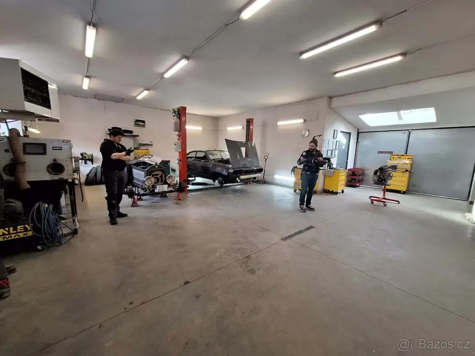 Pronájem velkého bytu 2+kk s parkovištěm v centru Uh.Hradišt