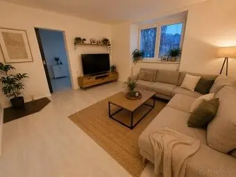 Byt 3+kk v rodinném domě, klidný, pěkný