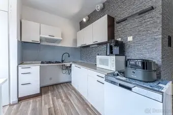 Praha - Kyje 1+1 OV 37m2