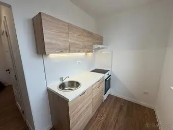 Pronájem bytu 1+1 35 m²