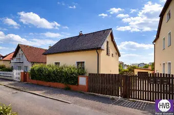 Pronájem rodinného domu 4+kk 174 m2, zahrada 404 m2, Úvaly,
