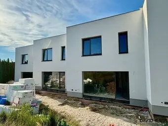 Prodej rodinného domu 5+kk s pozemkem (288 m²), ul. Syrovick