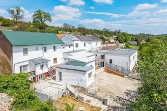 Areál pro bydlení, podnikání i další výstavbu – Koleč, okres