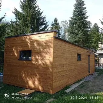 PRODÁM VZOROVÝ MODULOVÝ DŮM 10X4 M K CELOROČNÍMU BYDLENÍ