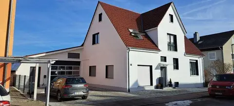 Prodej domu 260 m², pozemek 882 m², Trossingen