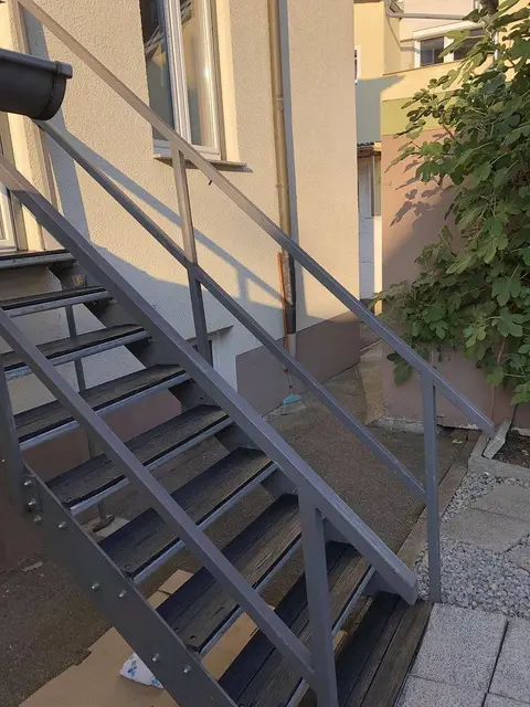 Pronájem domu 160 m², pozemek 200 m², Fellbach