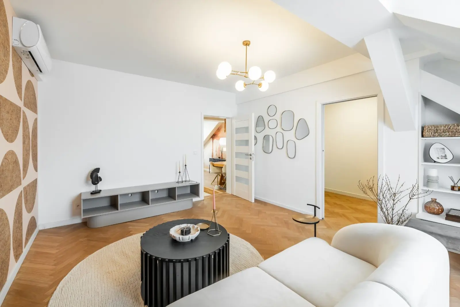 Prodej bytu 2+kk 71 m², náměstí Bratří Synků, Praha